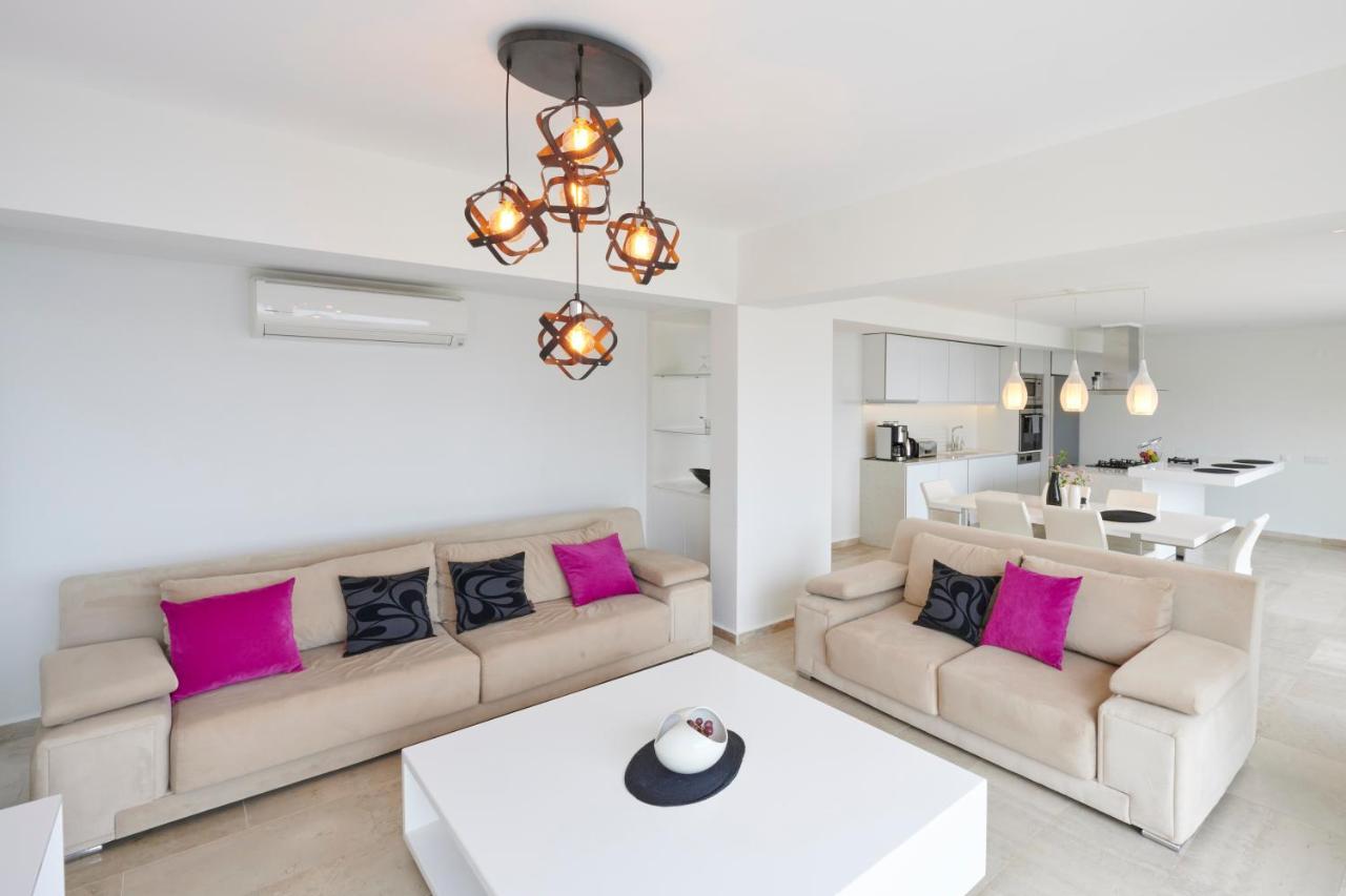 Luxus Villa Skyla Mit 5 Schlafzimmern & Meer-Blick Kaş Exteriör bild