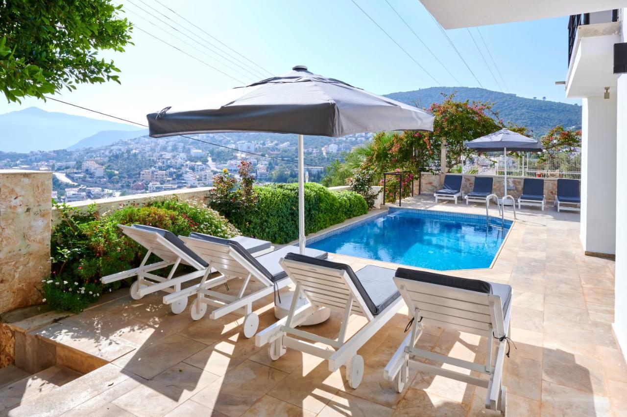 Luxus Villa Skyla Mit 5 Schlafzimmern & Meer-Blick Kaş Exteriör bild