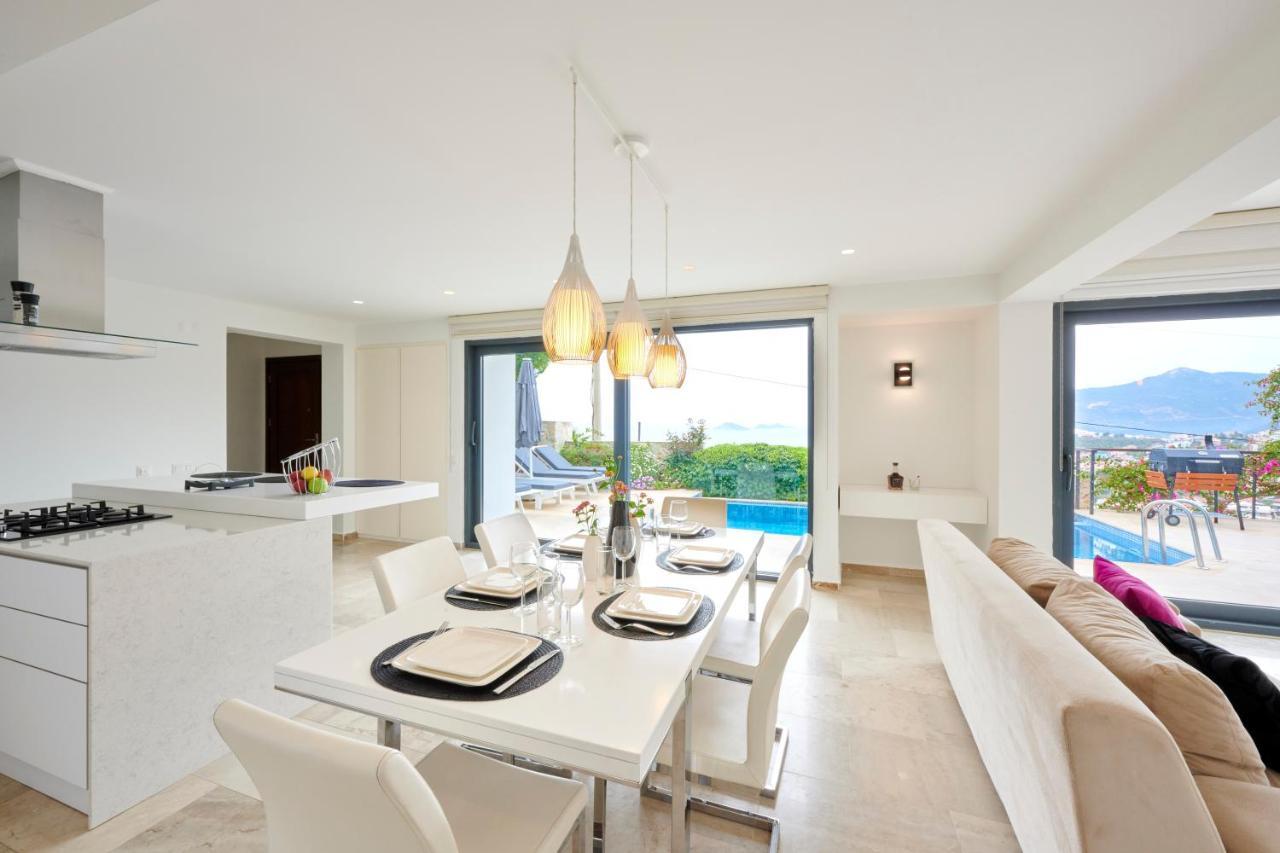 Luxus Villa Skyla Mit 5 Schlafzimmern & Meer-Blick Kaş Exteriör bild