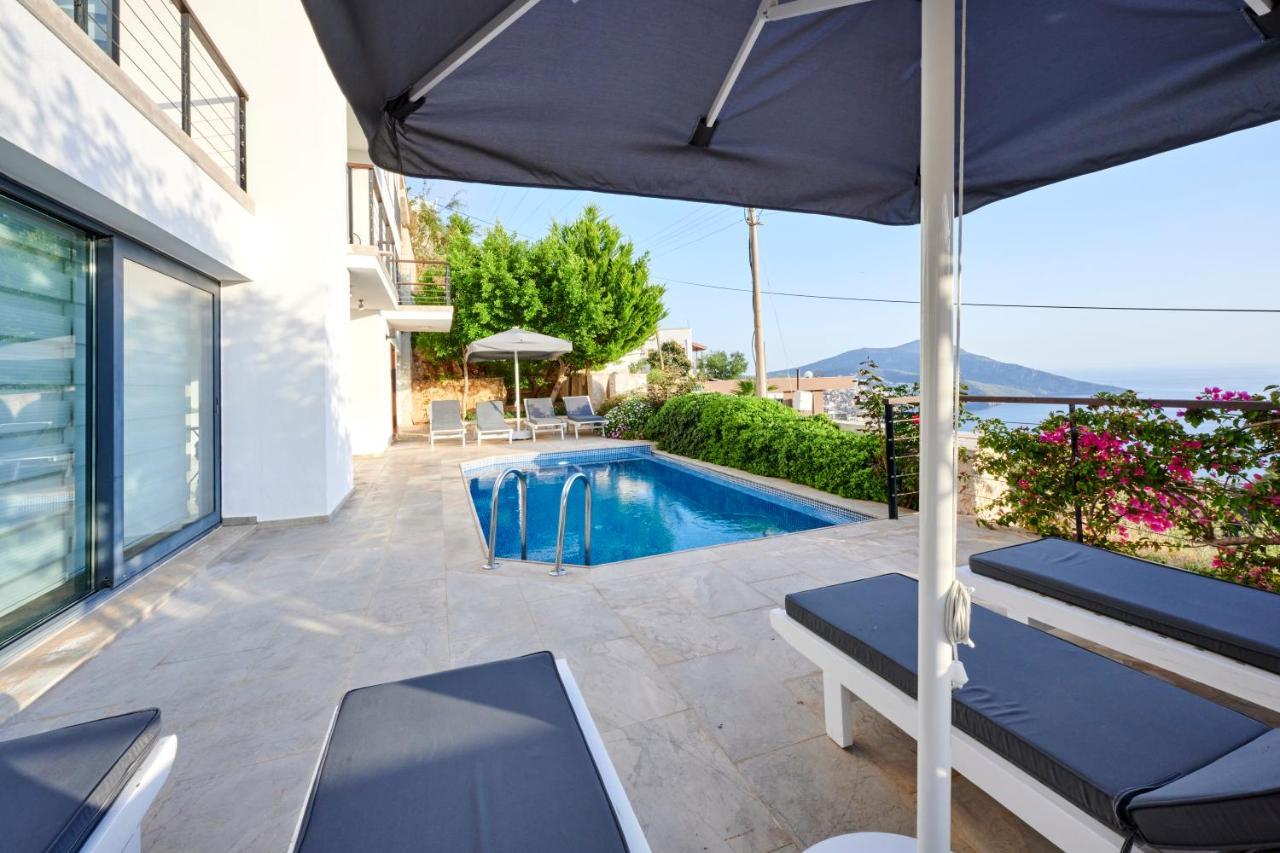 Luxus Villa Skyla Mit 5 Schlafzimmern & Meer-Blick Kaş Exteriör bild